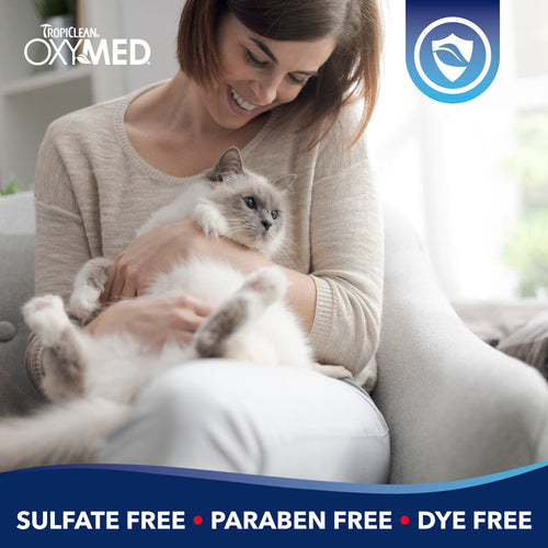 TropiClean OxyMed Waterless Dry Shampoo for Cats